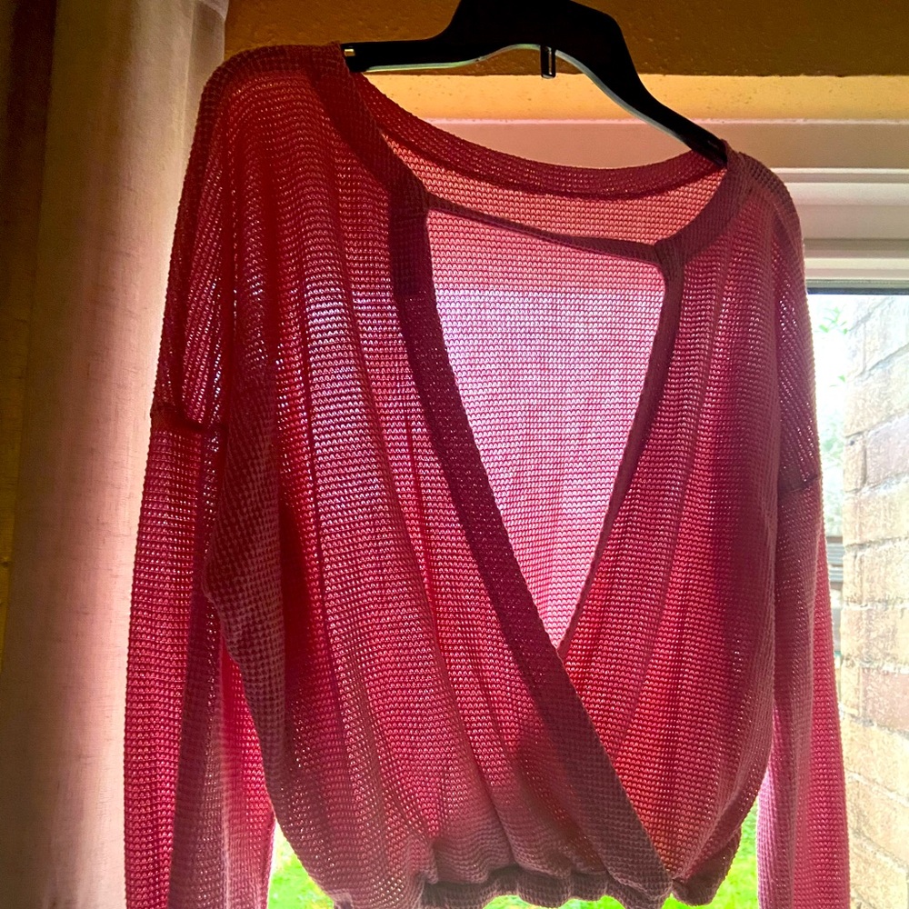 Maroon crop top with open back L